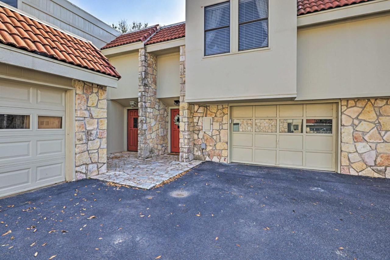 Modern Townhome With Patio, Next Door To Resort Horseshoe Bay Exterior foto